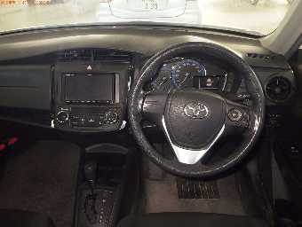 TOYOTA COROLLA AXIO 2018 Image 6