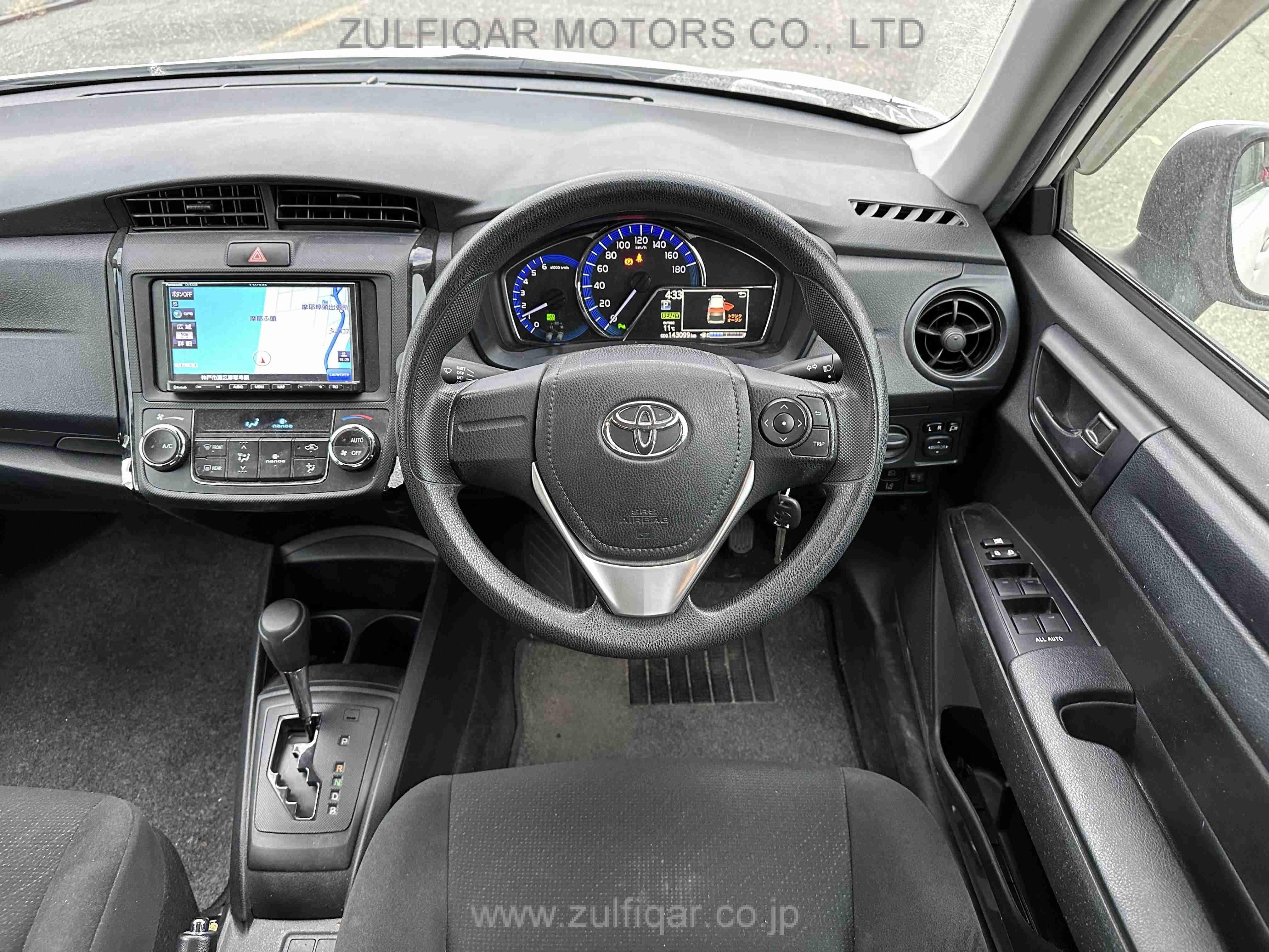 TOYOTA COROLLA AXIO 2018 Image 9