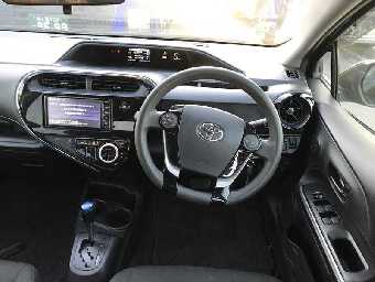 TOYOTA AQUA 2020 Image 10