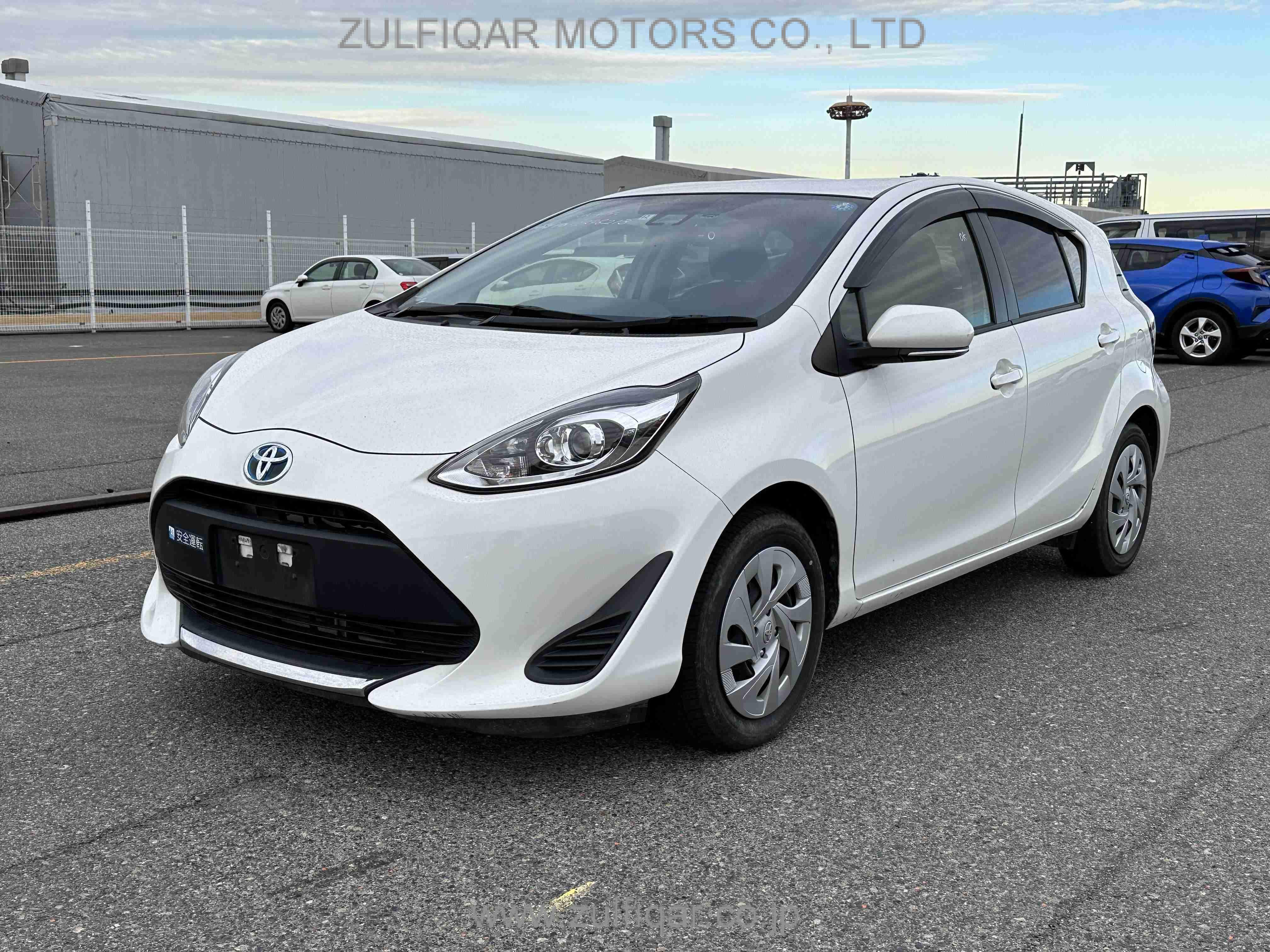 TOYOTA AQUA 2020 Image 2