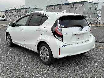 TOYOTA AQUA 2020 Image 3