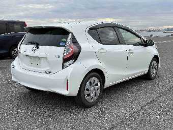 TOYOTA AQUA 2020 Image 4