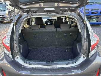 TOYOTA AQUA 2019 Image 13