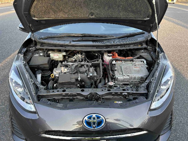 TOYOTA AQUA 2019 Image 20