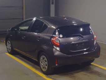 TOYOTA AQUA 2019 Image 4