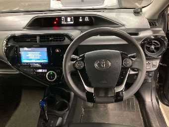 TOYOTA AQUA 2019 Image 6