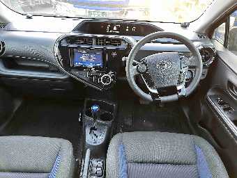 TOYOTA AQUA 2019 Image 10