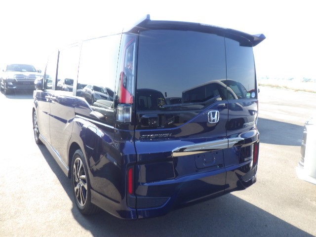 HONDA STEPWGN SPADA 2021 Image 22