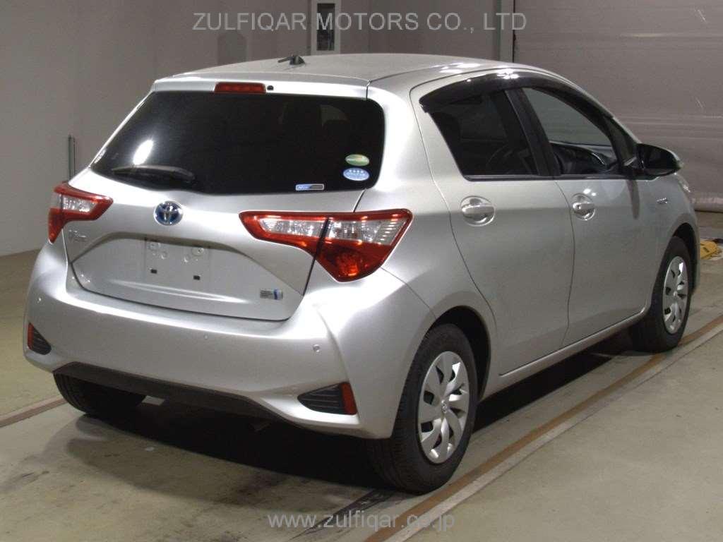 TOYOTA VITZ 2018 Image 2