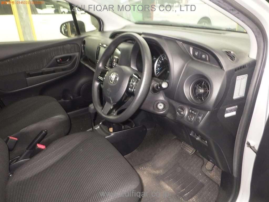 TOYOTA VITZ 2018 Image 5