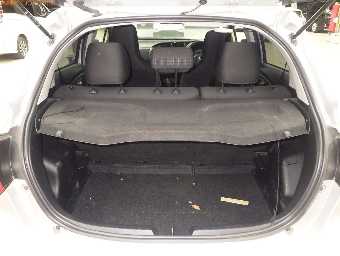 TOYOTA VITZ 2018 Image 8