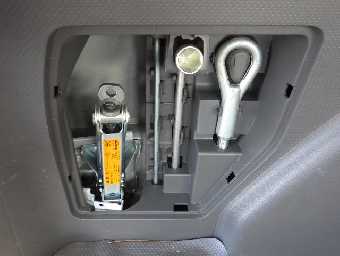 NISSAN NV150 AD 2018 Image 18