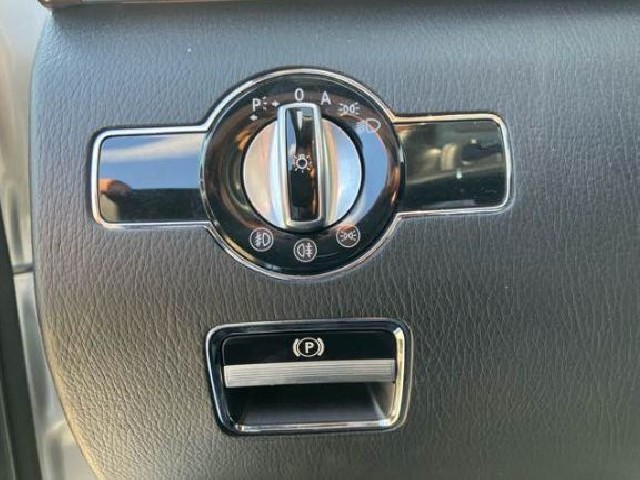 MERCEDES BENZ S CLASS 2010 Image 31