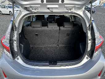 TOYOTA AQUA 2018 Image 11