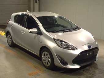 TOYOTA AQUA 2018 Image 3