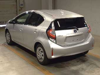 TOYOTA AQUA 2018 Image 4