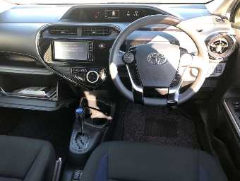 TOYOTA AQUA 2018 Image 6