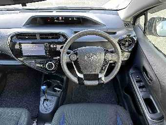 TOYOTA AQUA 2018 Image 8