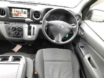 NISSAN NV350 CARAVAN 2018 Image 9