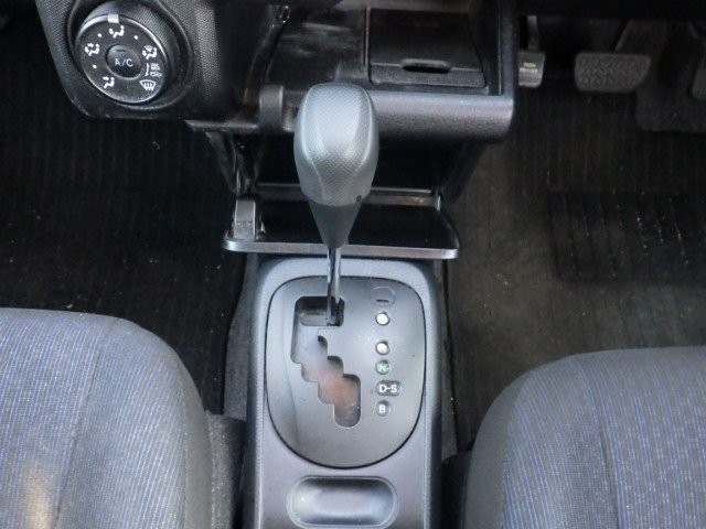 TOYOTA PROBOX 2018 Image 23