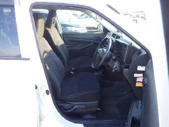 TOYOTA PROBOX 2018 Image 21