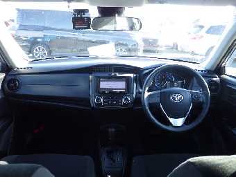 TOYOTA COROLLA AXIO 2018 Image 11