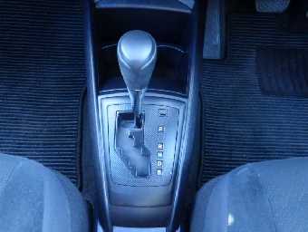 TOYOTA COROLLA AXIO 2018 Image 12