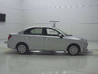 TOYOTA COROLLA AXIO 2018 Image 3