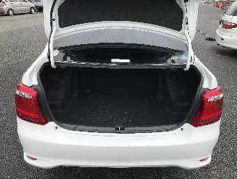 TOYOTA COROLLA AXIO 2018 Image 10