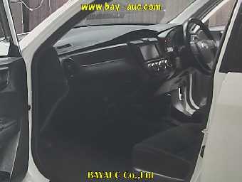 TOYOTA COROLLA AXIO 2018 Image 5