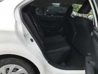 TOYOTA COROLLA AXIO 2018 Image 9