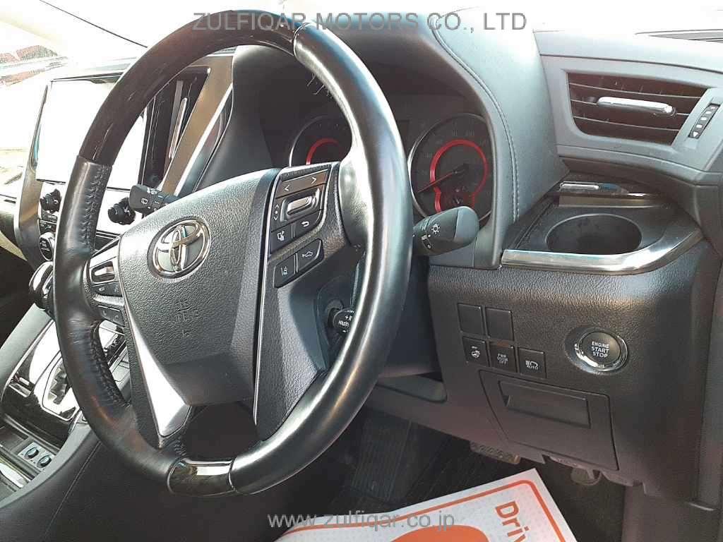 TOYOTA ALPHARD 2021 Image 7
