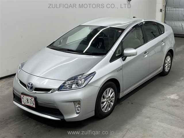 TOYOTA PRIUS PHV 2015 Image 4