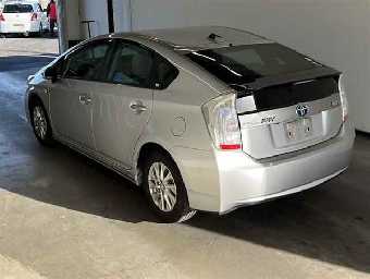 TOYOTA PRIUS PHV 2015 Image 2