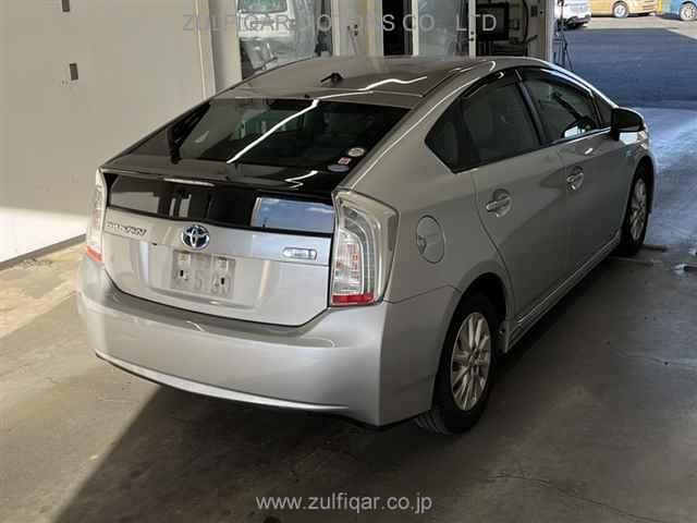 TOYOTA PRIUS PHV 2015 Image 5