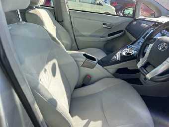 TOYOTA PRIUS PHV 2015 Image 7