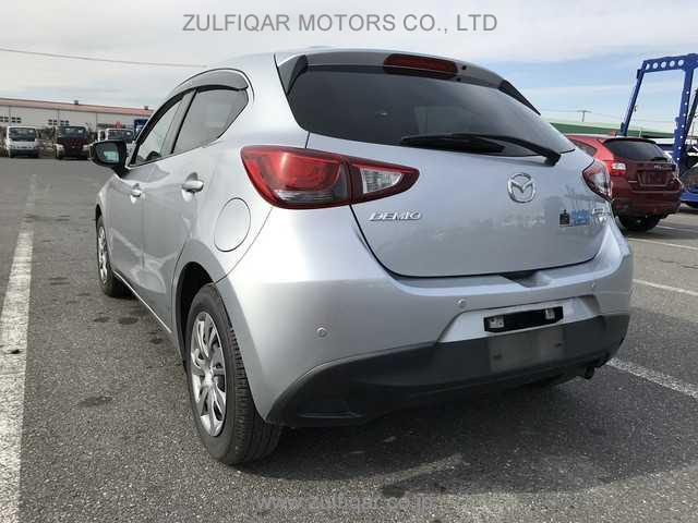 MAZDA DEMIO 2018 Image 3