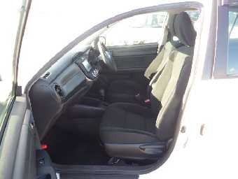 TOYOTA COROLLA AXIO 2018 Image 16