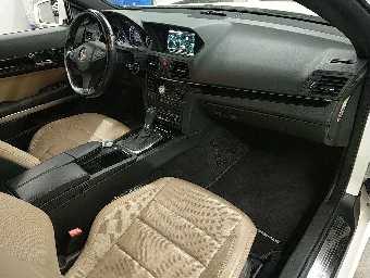 MERCEDES BENZ E CLASS 2010 Image 3