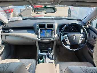 TOYOTA CROWN 2011 Image 4