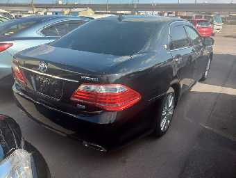 TOYOTA CROWN 2011 Image 6