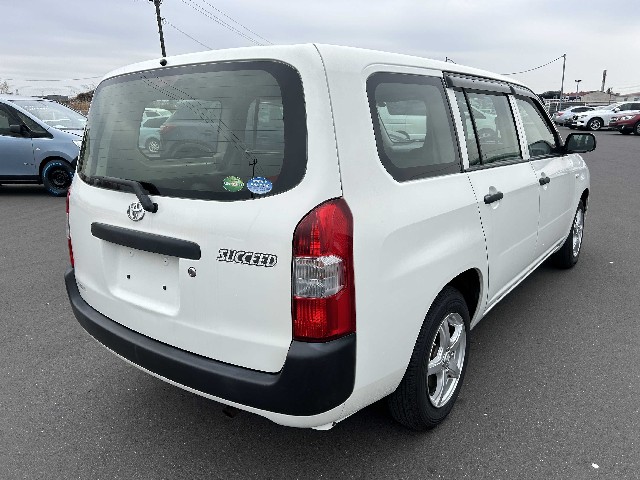 TOYOTA SUCCEED 2018 Image 22