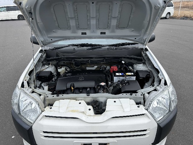 TOYOTA SUCCEED 2018 Image 24