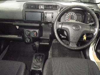 TOYOTA SUCCEED 2018 Image 6