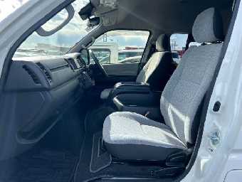 TOYOTA HIACE BUS 2020 Image 19