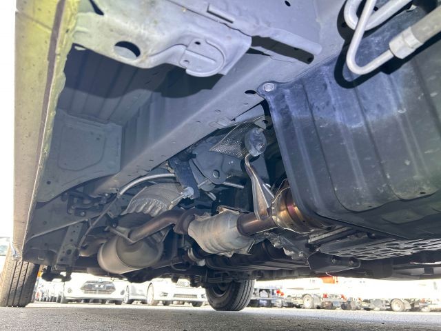 TOYOTA HIACE BUS 2020 Image 30