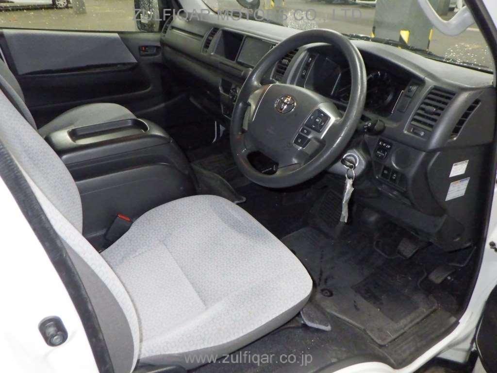 TOYOTA HIACE BUS 2020 Image 5