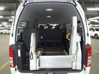 TOYOTA HIACE BUS 2020 Image 8