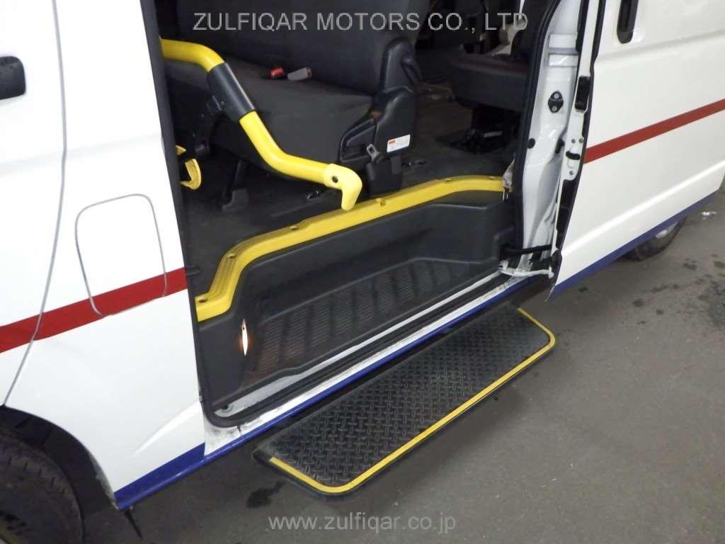 TOYOTA HIACE BUS 2020 Image 9