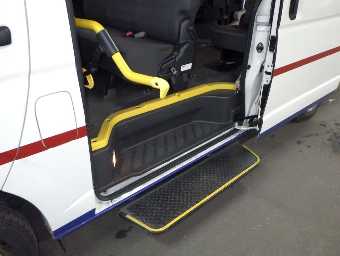 TOYOTA HIACE BUS 2020 Image 9